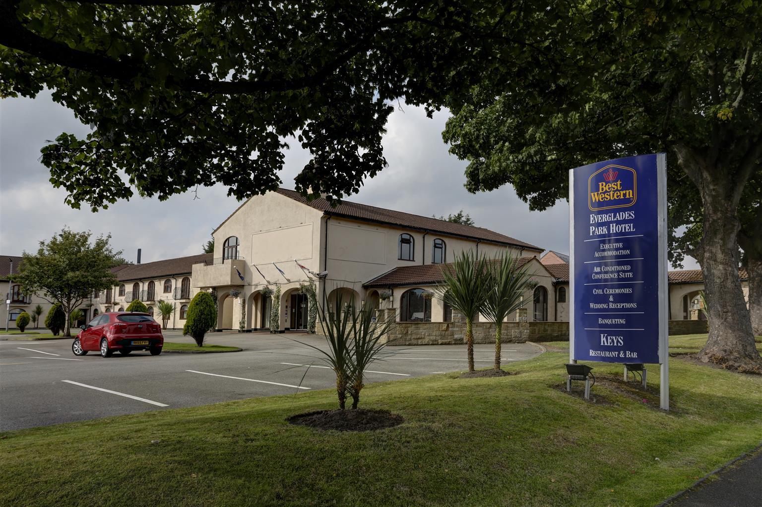 Widnes Halton Everglades Park Hotel Kültér fotó