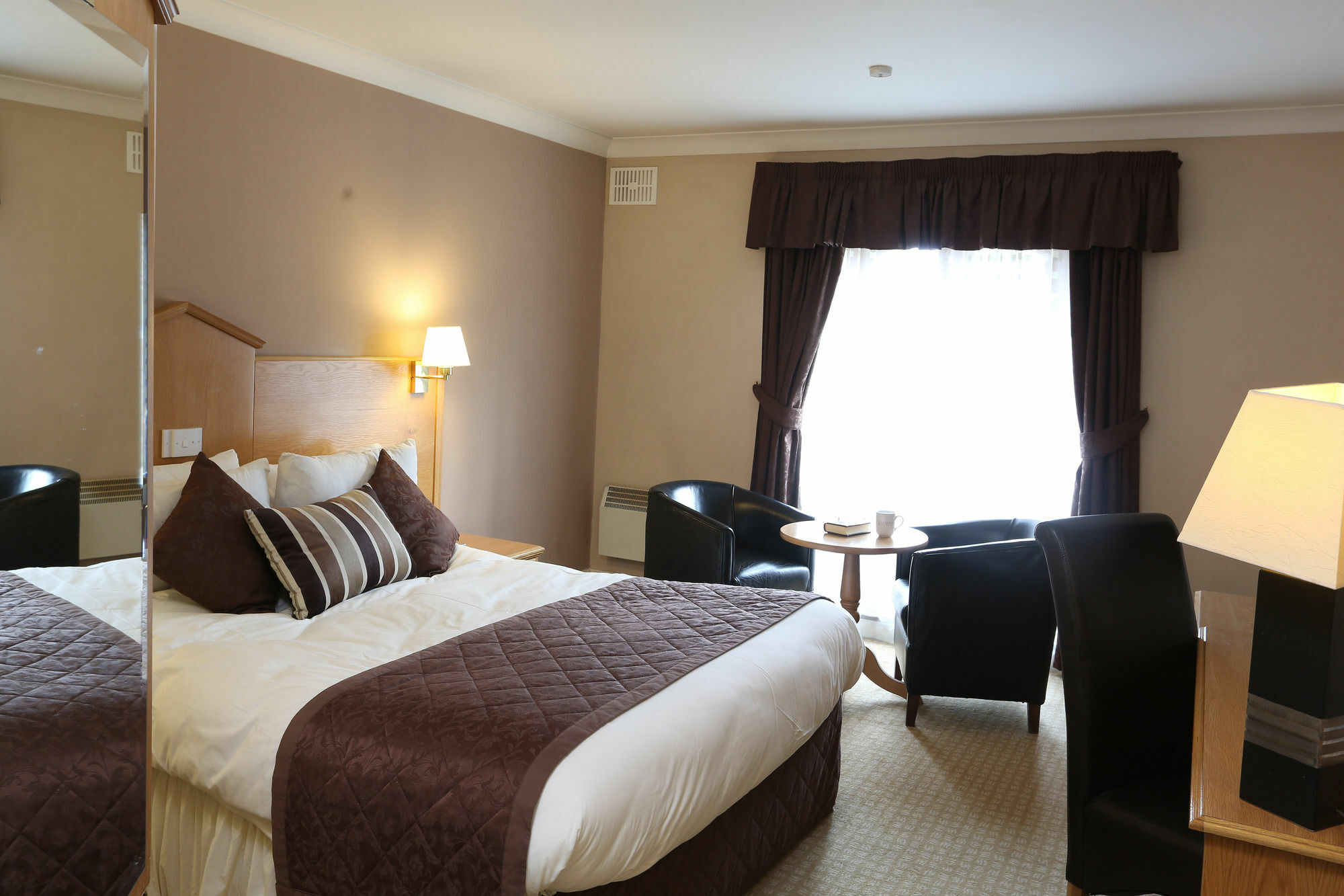 Widnes Halton Everglades Park Hotel Kültér fotó