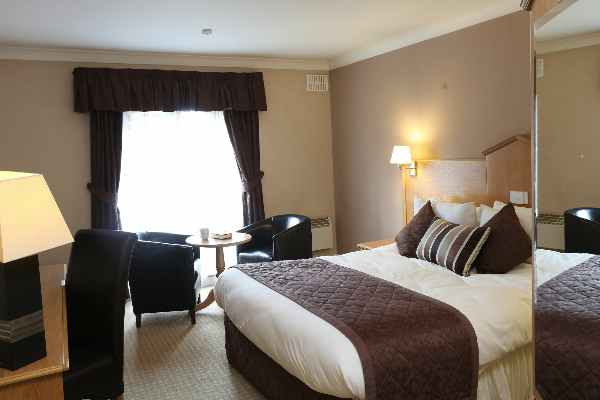 Widnes Halton Everglades Park Hotel Kültér fotó
